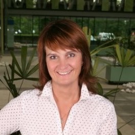 Zuzana Bernatziková, Finanční managerka
